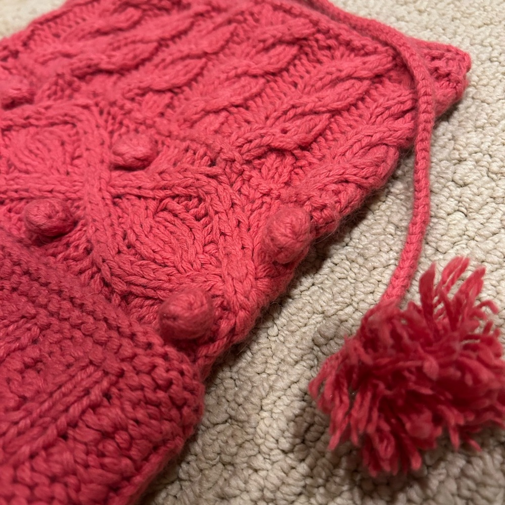 NWT Icelandic Design Red Silk Angora Knit Hat Retail: $59.00 - Picture 5 of 7